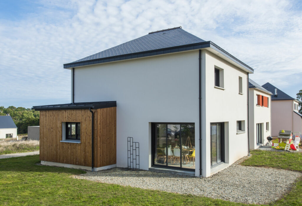 Construction d’une maison écologique en Ille-et-Vilaine, à Bain-de-Bretagne : reportage photo - zoom baies vitrées