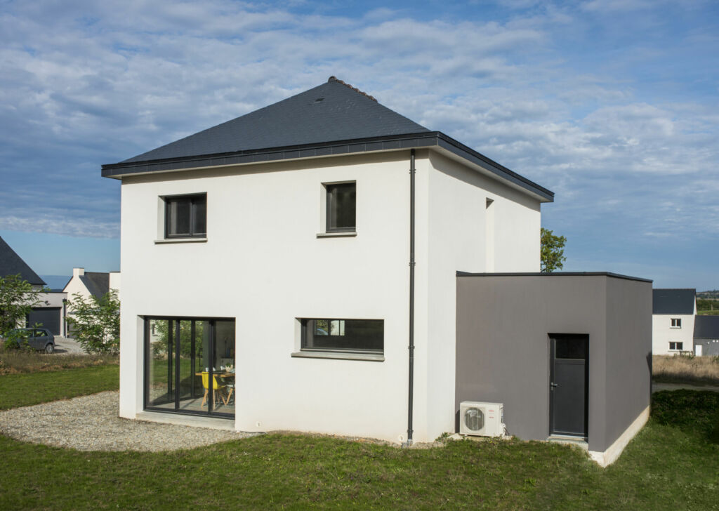 Construction d’une maison écologique en Ille-et-Vilaine, à Bain-de-Bretagne : reportage photo - façade arrière